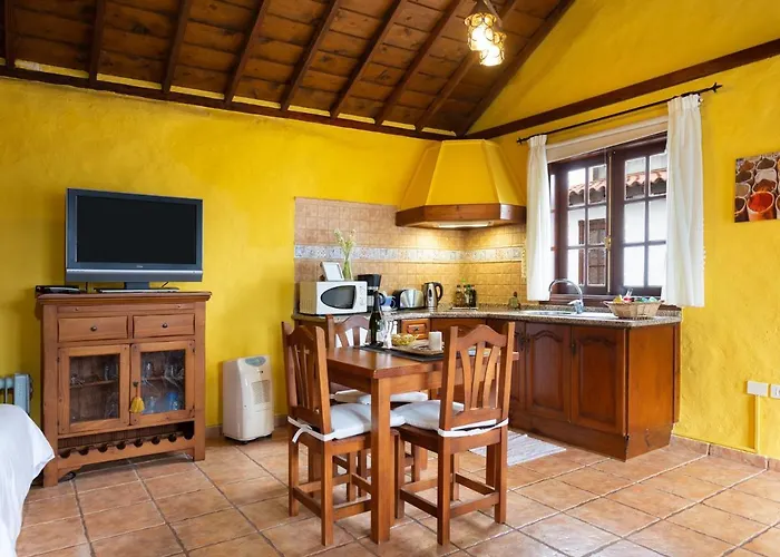 Casa El Mirlo: Paraiso Rural Con Piscina Y Hermosos Jardines En Icod De Vinos, Tenerife - Es-279-20 别墅